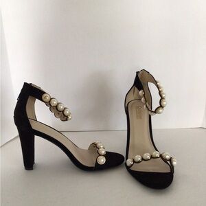 💥💥.  CATHERINE MALANDRINO 💥💥.   SUEDE  SANDALS